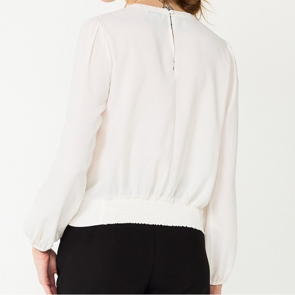 Nine West long sleeve twist front top, white, NWOT, XL - Picture 3 of 7